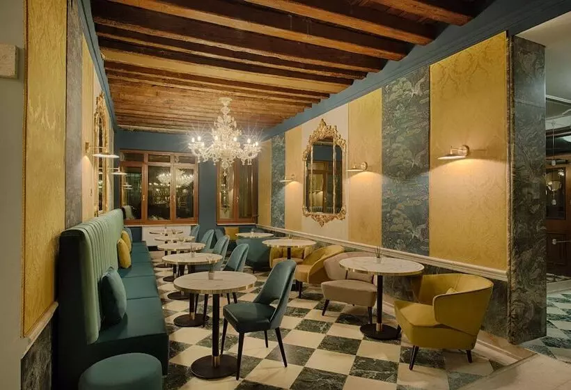 هتل NH Venezia Santa Lucia