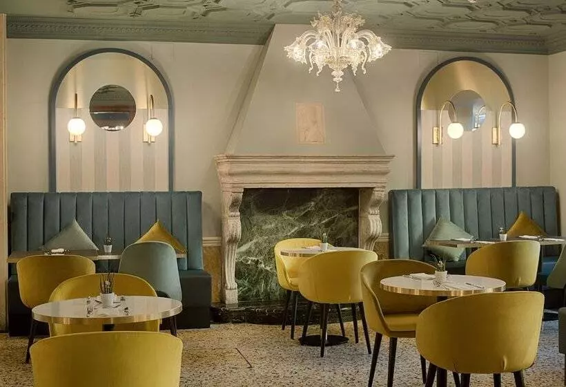 هتل NH Venezia Santa Lucia