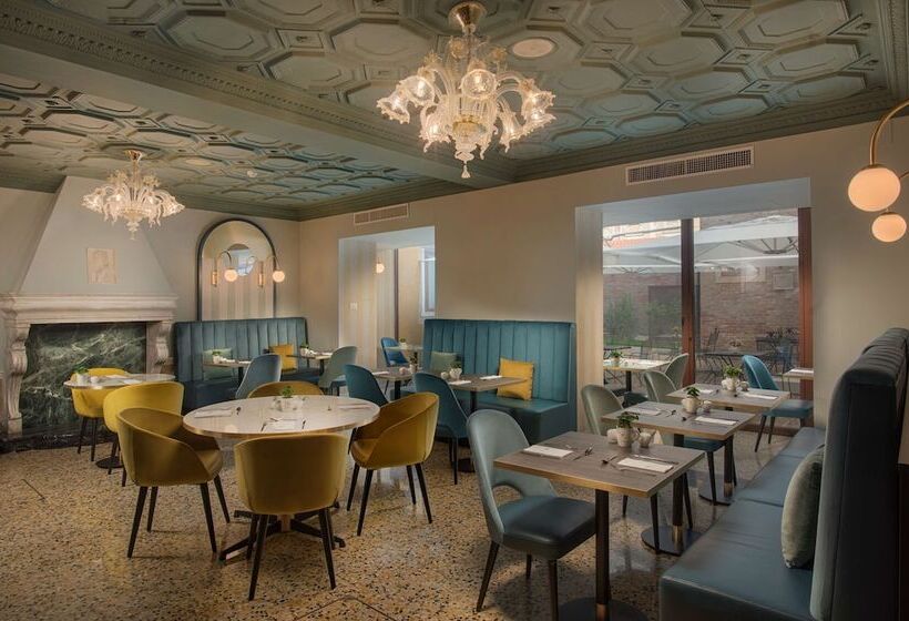 هتل NH Venezia Santa Lucia