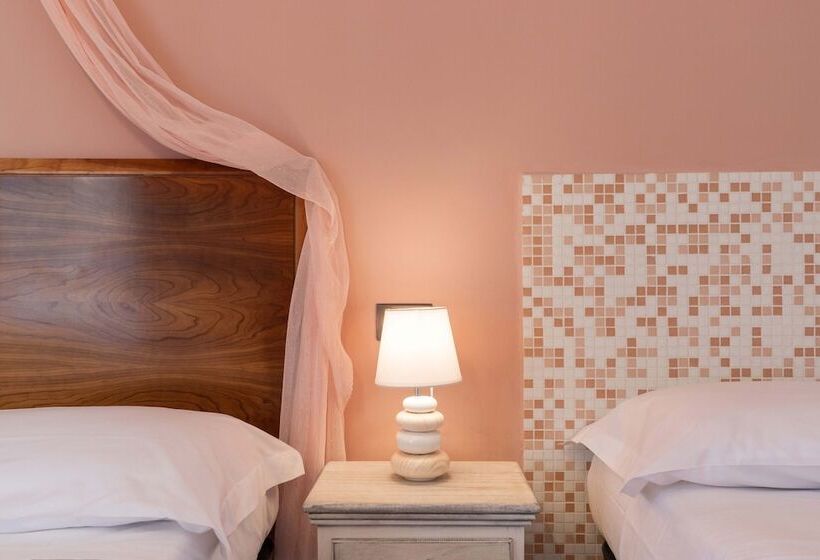 Отель Riva Etrusca