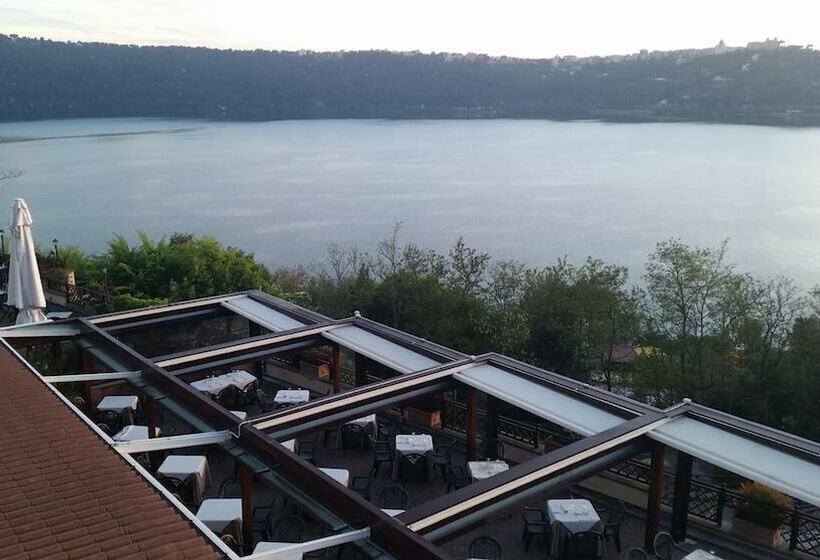 Отель Villa Degli Angeli