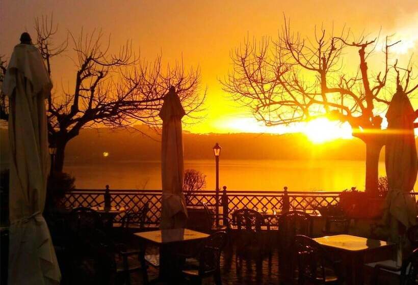 Отель Villa Degli Angeli