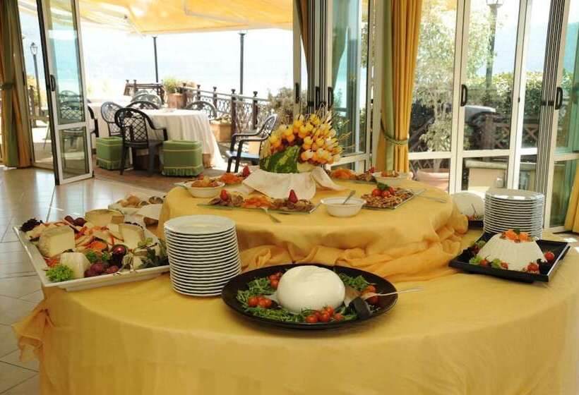 Отель Villa Degli Angeli