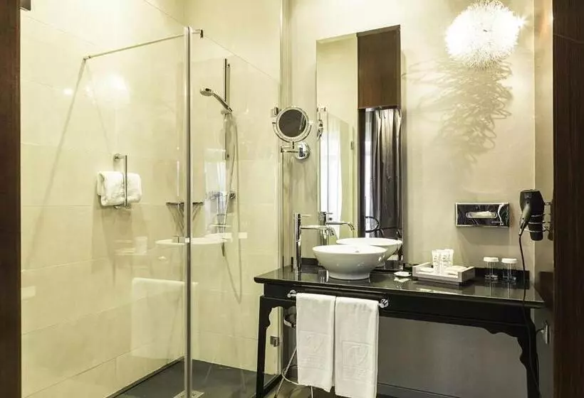 فندق Vincci Palace