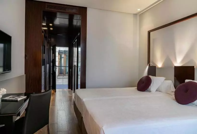 فندق Vincci Palace