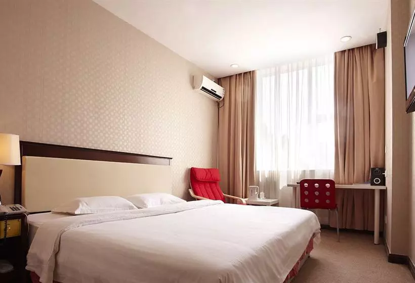Hotel Warm Yes