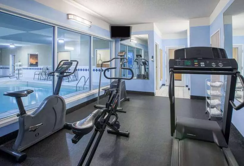 호텔 Baymont By Wyndham South Haven