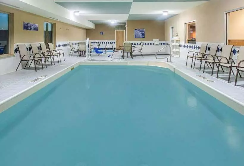 호텔 Baymont By Wyndham South Haven