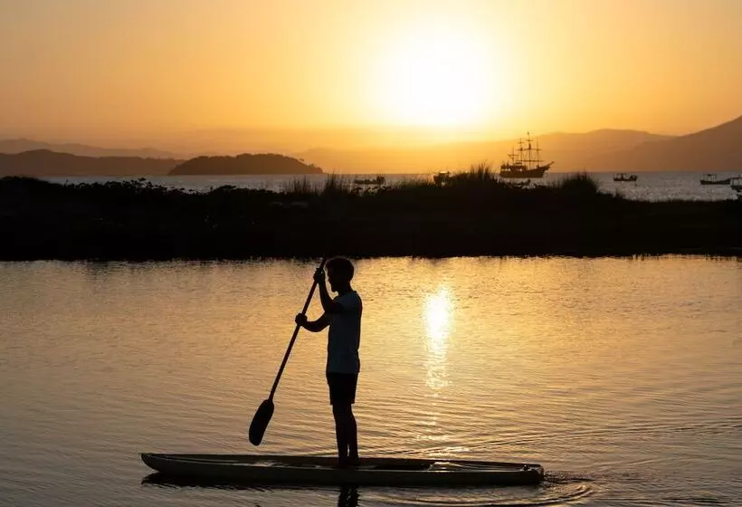 Отель Costa Norte Ponta Das Canas