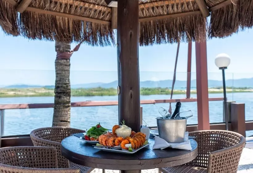 Отель Costa Norte Ponta Das Canas