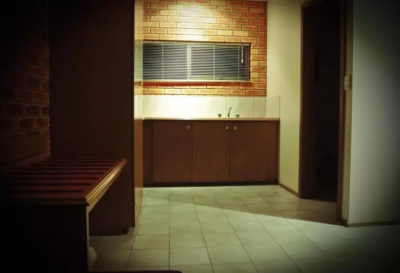 בית מלון כפרי Eltham Motor Inn