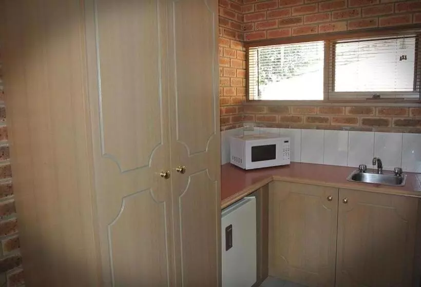 בית מלון כפרי Eltham Motor Inn