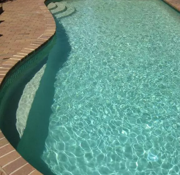 בית מלון כפרי Eltham Motor Inn