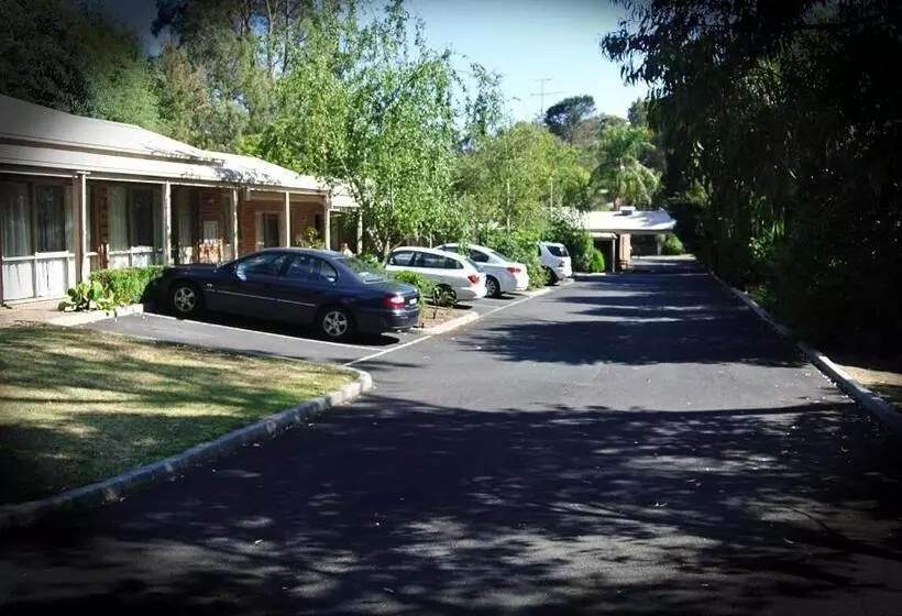 בית מלון כפרי Eltham Motor Inn