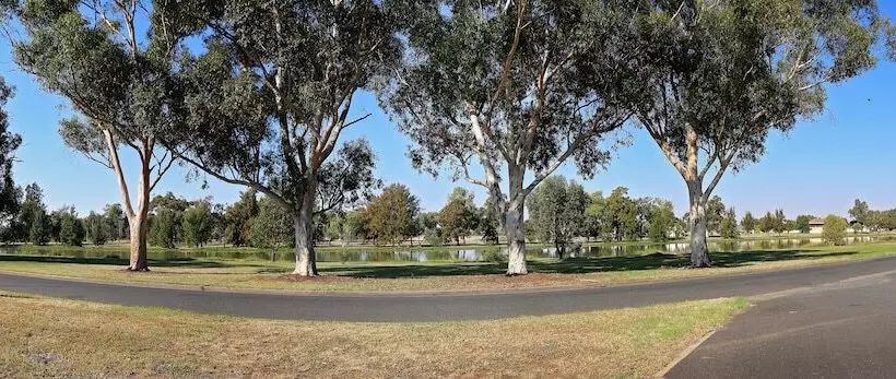 Отель Forbes Victoria Inn