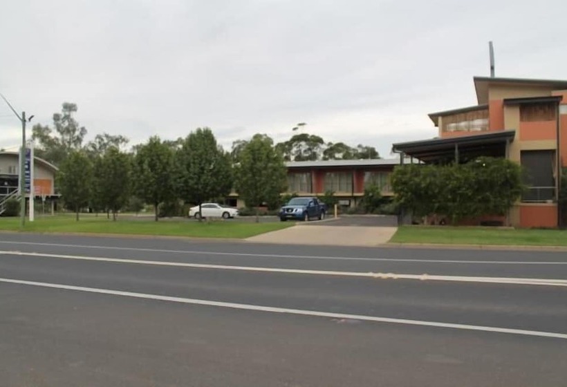 ホテル Forbes Victoria Inn