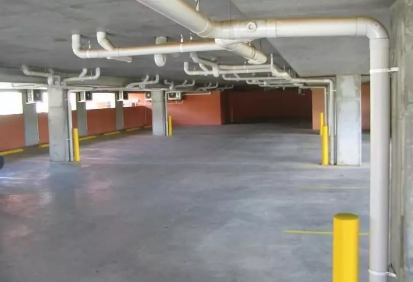 Отель Forbes Victoria Inn