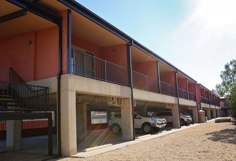 Отель Forbes Victoria Inn