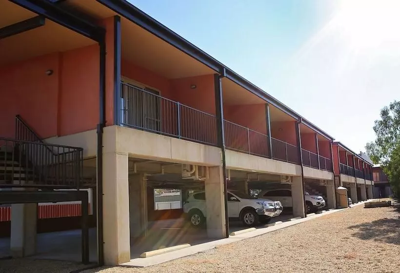 Отель Forbes Victoria Inn