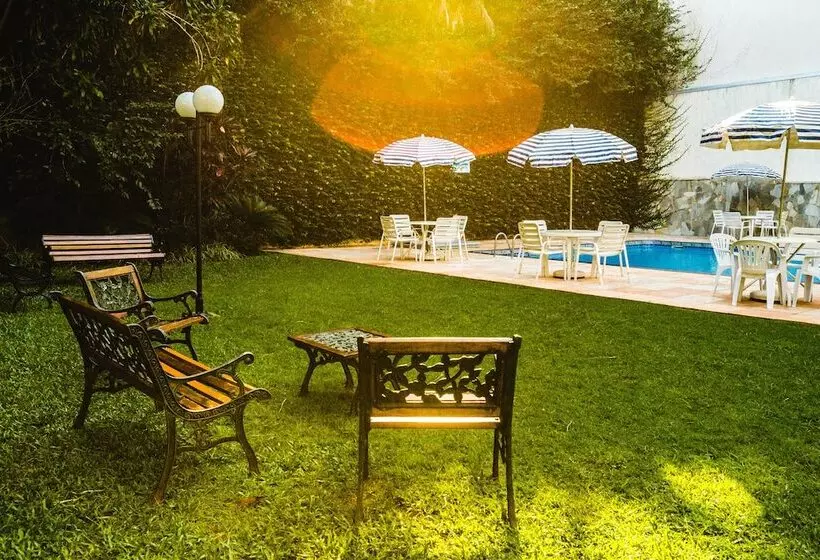 בית מלון כפרי Foz Presidente Economic