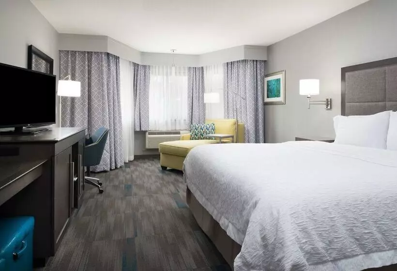 ホテル Hampton Inn Monterey