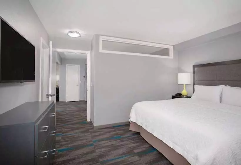 ホテル Hampton Inn Monterey