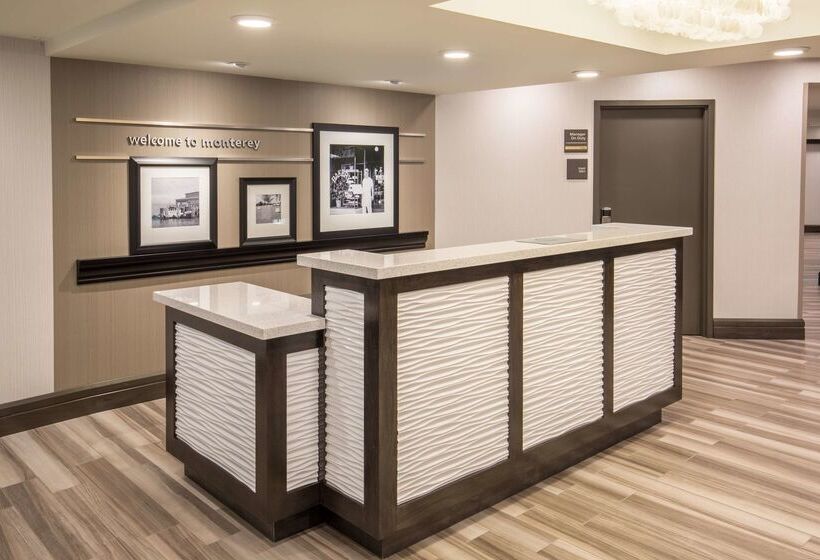 בית מלון כפרי Hampton Inn Monterey