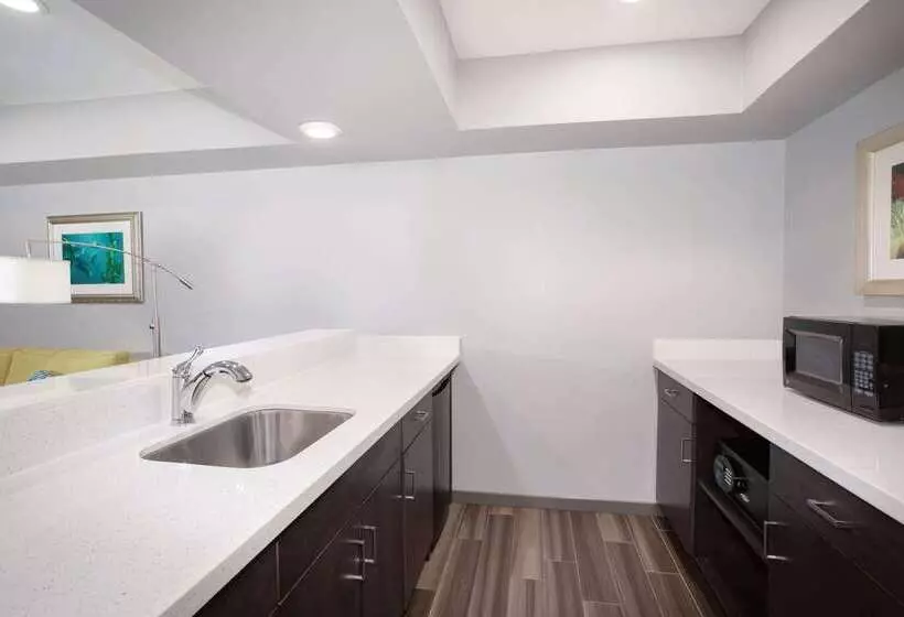 ホテル Hampton Inn Monterey