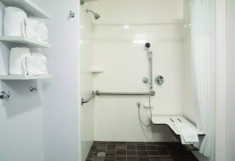 ホテル Hampton Inn Monterey