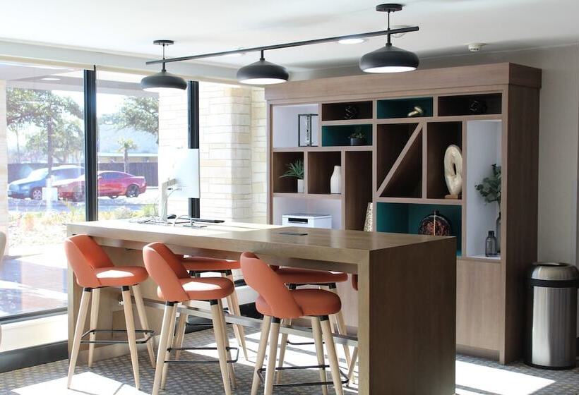 בית מלון כפרי Holiday Inn Dallas Market Ctr Love Field, An Ihg