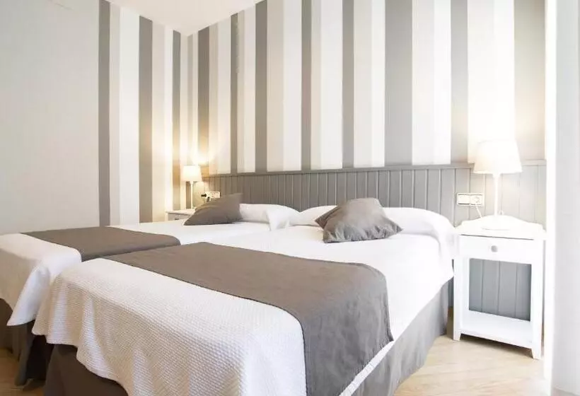 هتل Isabel De Segura