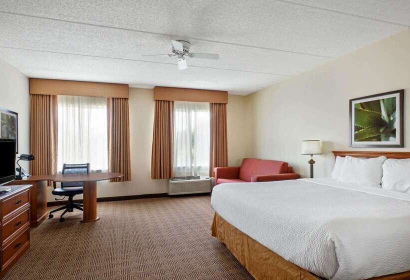فندق La Quinta Inn & Suites By Wyndham Sawgrass