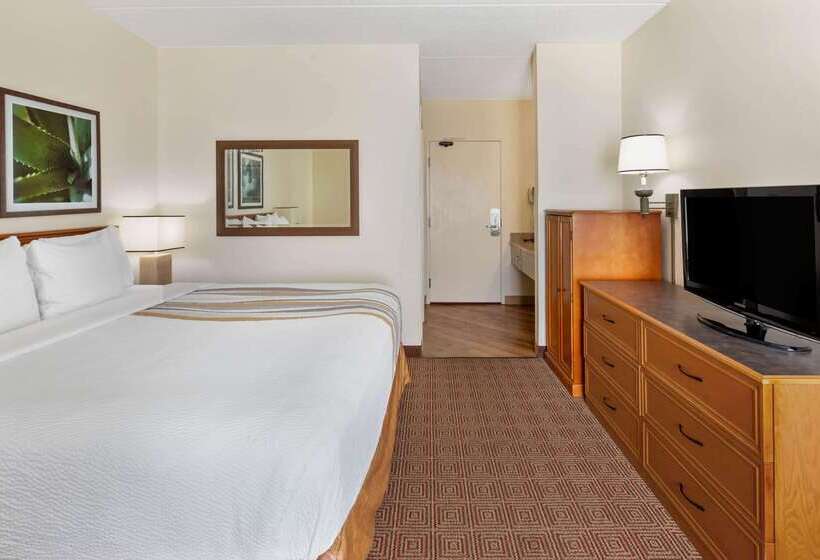 فندق La Quinta Inn & Suites By Wyndham Sawgrass