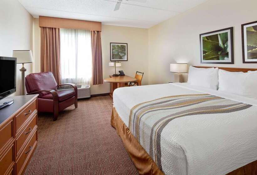 فندق La Quinta Inn & Suites By Wyndham Sawgrass