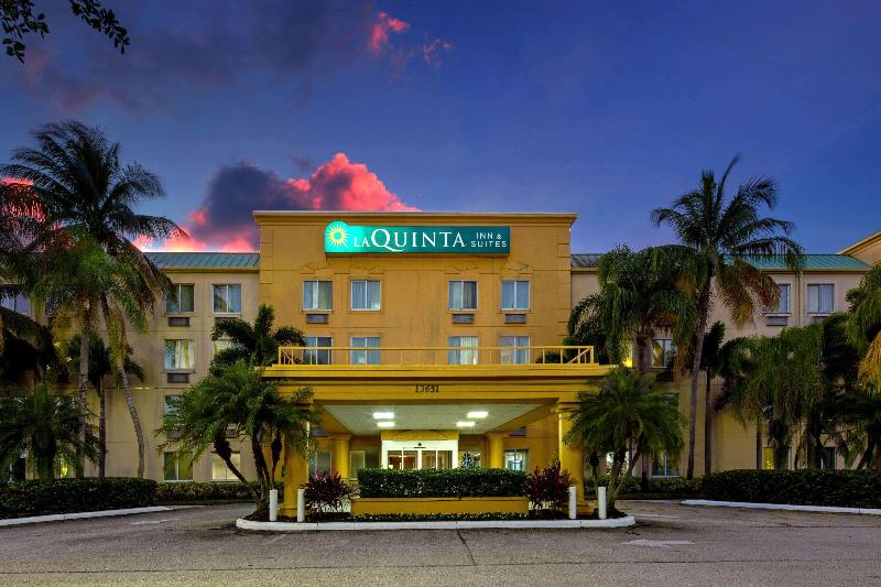 فندق La Quinta Inn & Suites By Wyndham Sawgrass