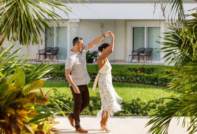 فندق Hilton Playa Del Carmen, An All Inclusive Adult Only Resort