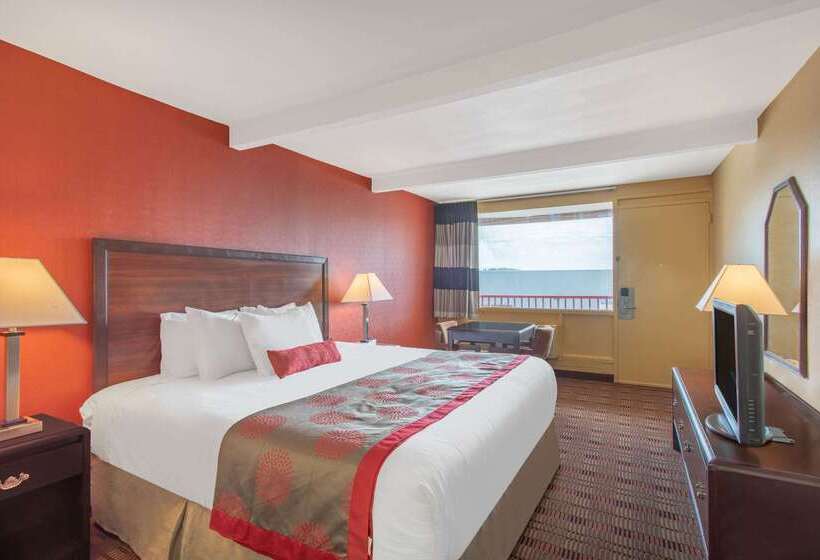 Отель Ramada Limited Cockeysville
