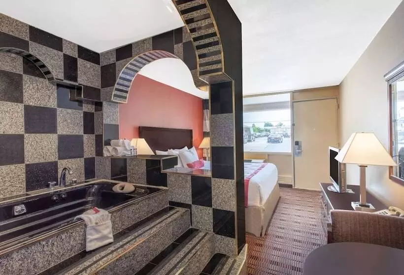 בית מלון כפרי Ramada Limited Cockeysville