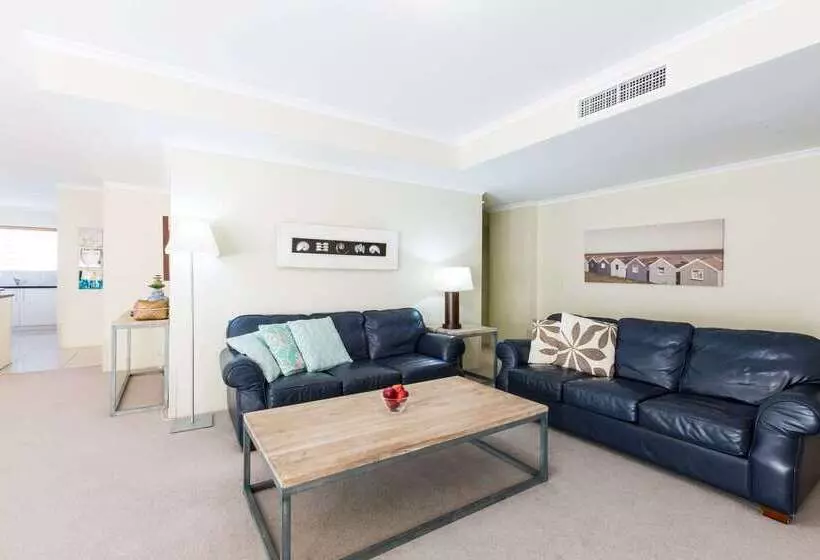 호텔 Ramada Resort By Wyndham Shoal Bay