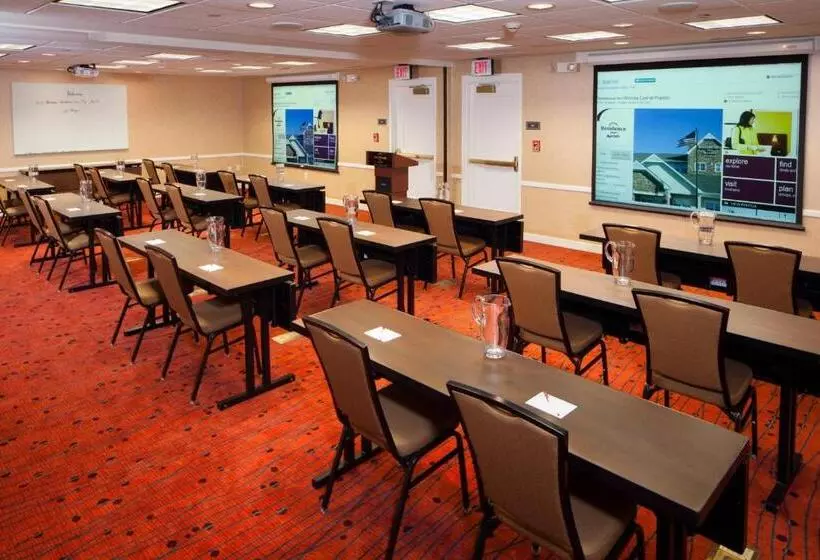 호텔 Residence Inn By Marriott Wichita East At Plazzio