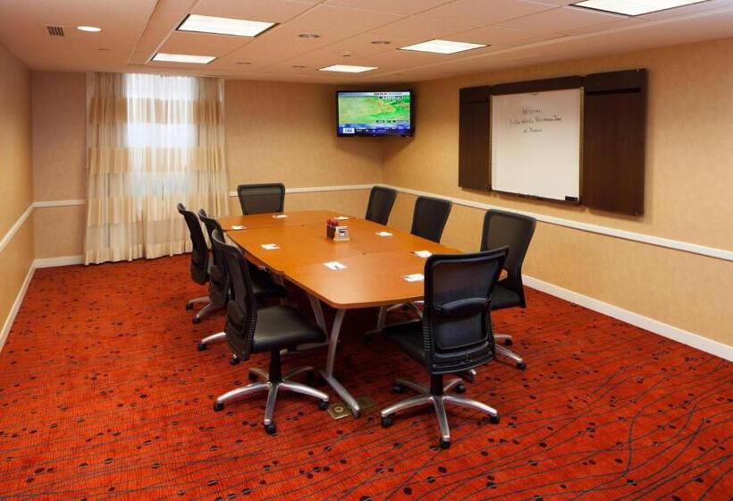 فندق Residence Inn By Marriott Wichita East At Plazzio