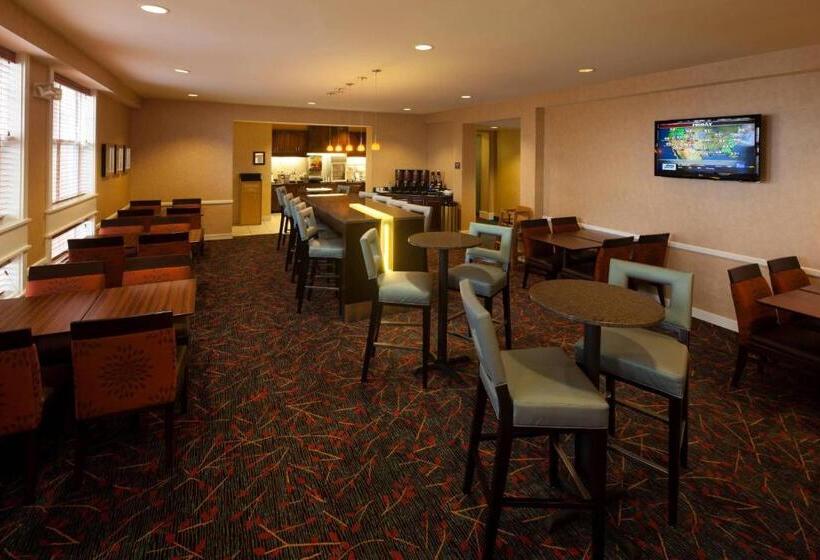 فندق Residence Inn By Marriott Wichita East At Plazzio