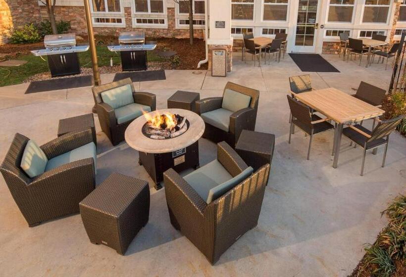 فندق Residence Inn By Marriott Wichita East At Plazzio