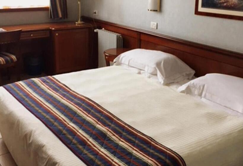 فندق Ripamonti Residence &