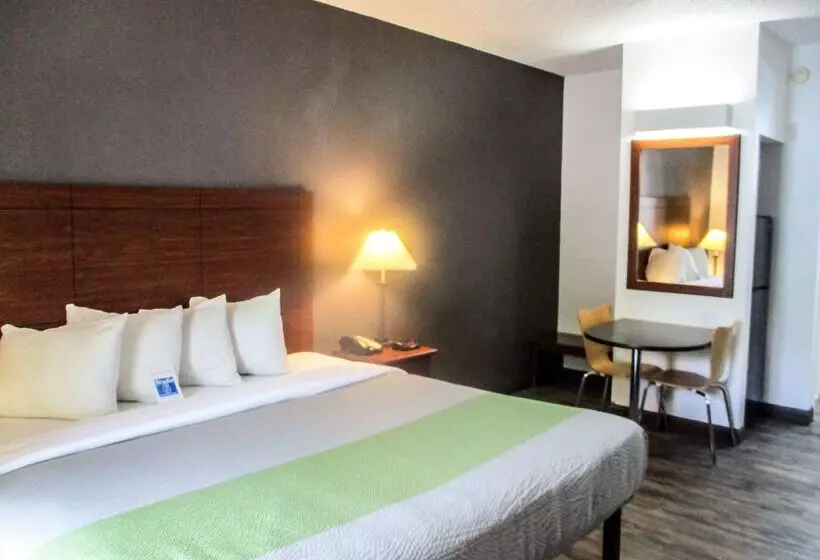 Отель Studio Suites Extended Stay Chattanooga Tn