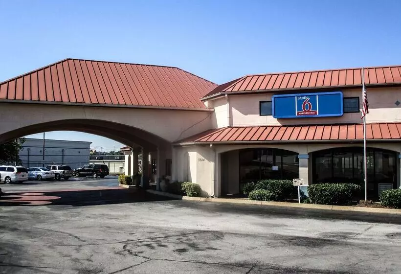 Otel Studio Suites Extended Stay Chattanooga Tn