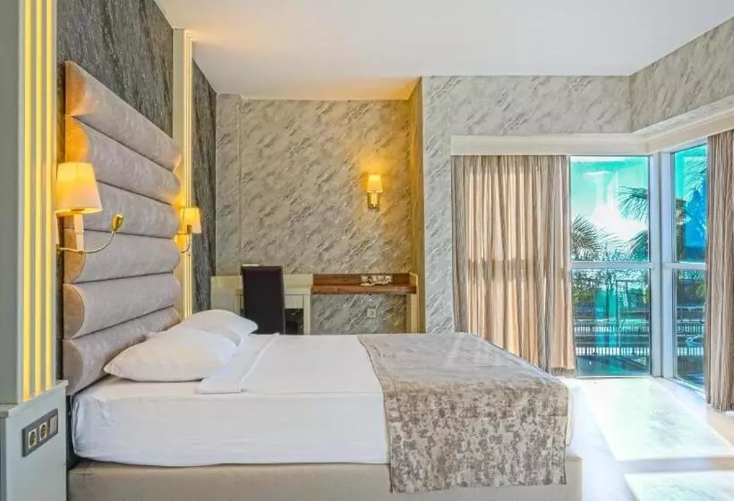 Kirbiyik Resort Hotel   All Inclusive