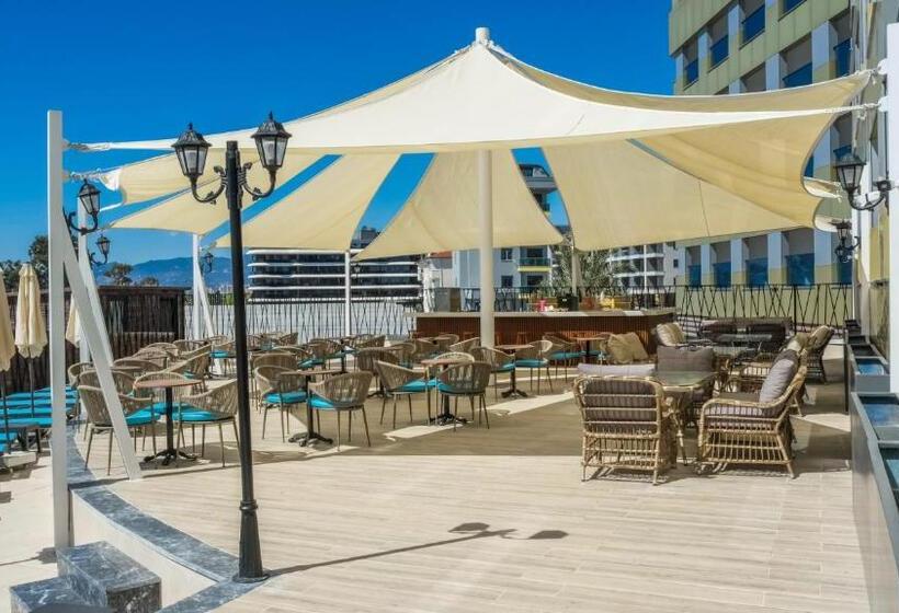 Kirbiyik Resort Hotel   All Inclusive