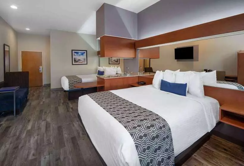 Microtel Inn & Suites By Wyndham Tracy