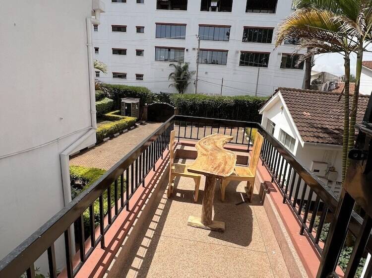 هتل Village Villa